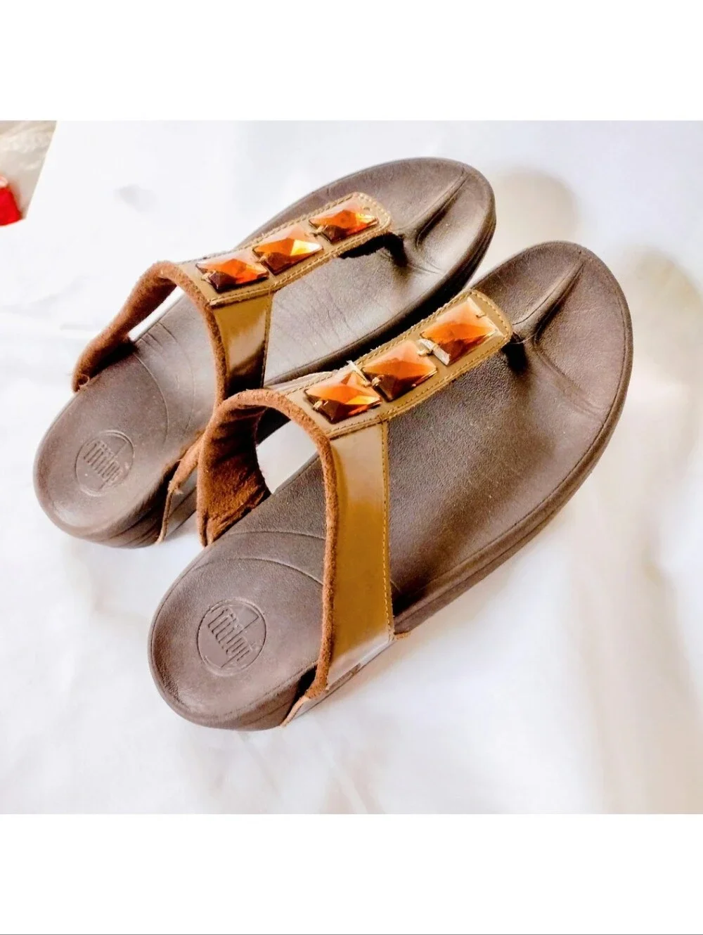 Bronze Leather FitFlop Pietra Thong Sandals With Micro Wobleboard - Picture 1 of 10